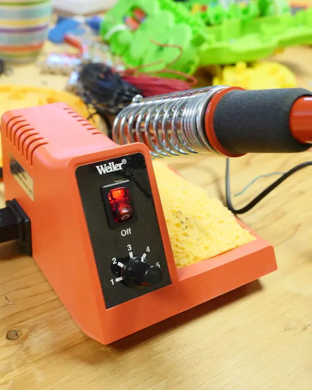 Circuit bending with Andy Rudolph